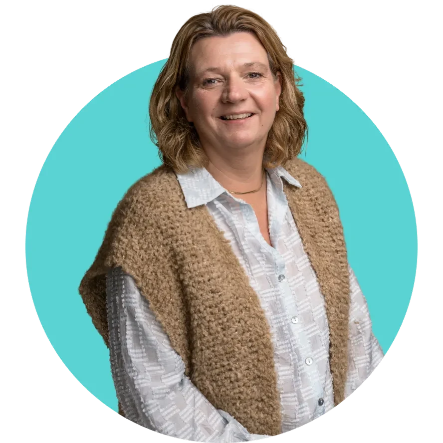 Small - Collega - 2 - Square.webp